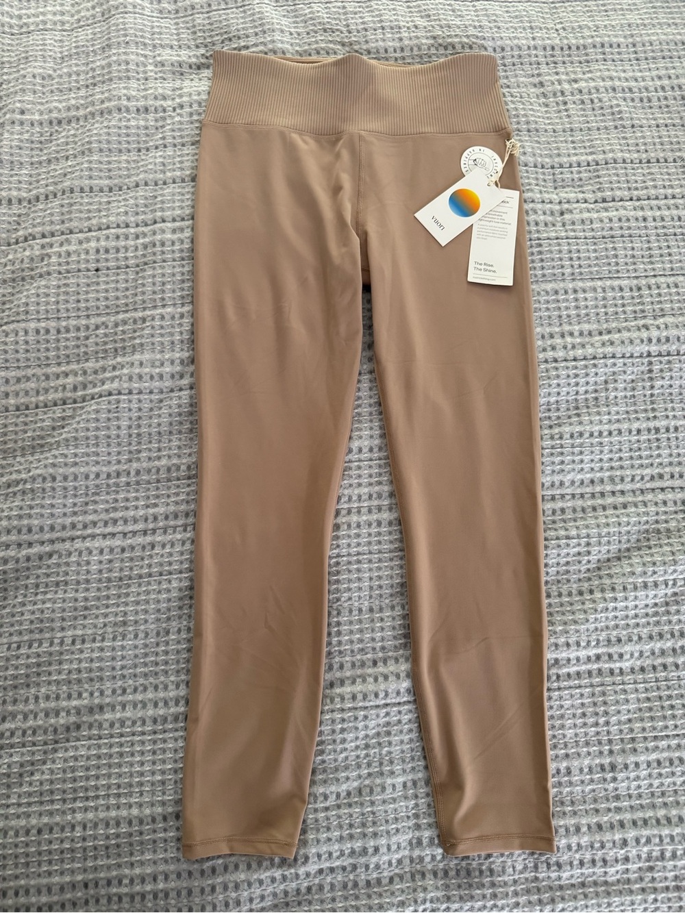 Vuori  High-Rise Rib Waste Leggings in Coconut